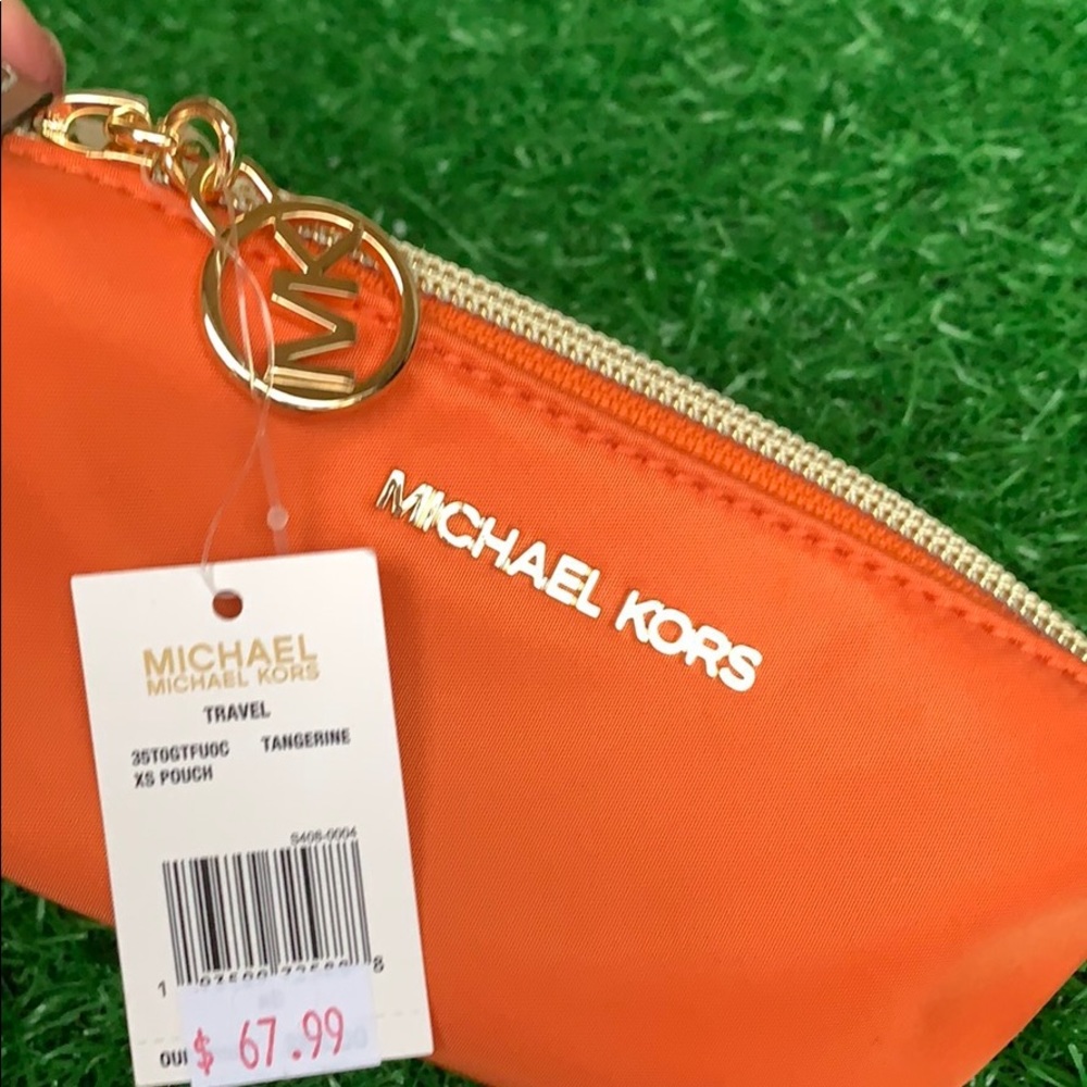 MICHAEL KORS TRAVEL XS POUCH Tangerine - Picture 1 of 16